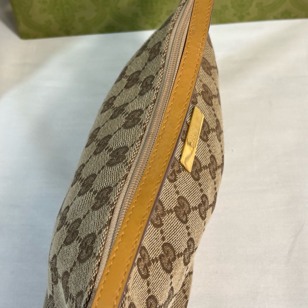 Super cute Gucci mini Pochette Sold - Picture 6 of 13